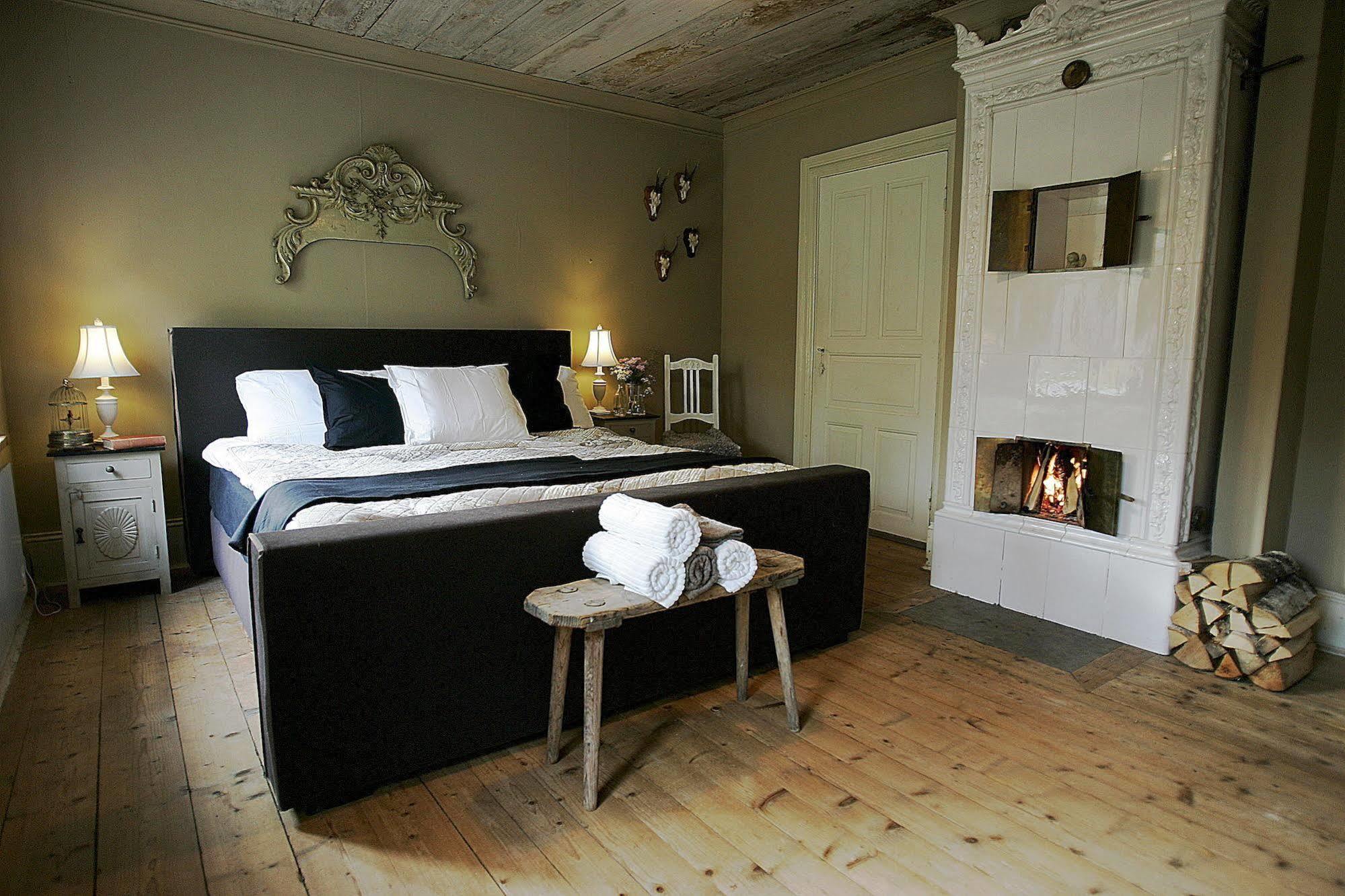 Bed and Breakfast Aeppelgarden Марієстад Екстер'єр фото